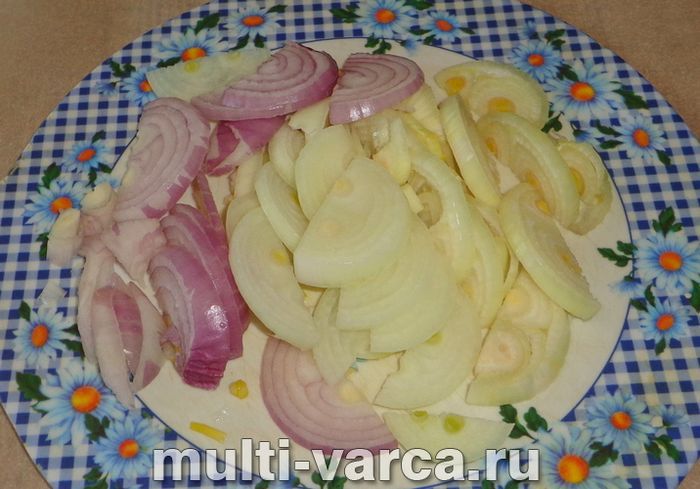 Курка з печерицями в мультиварці