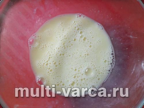 Ледачий пиріг із сиром і ягодами
