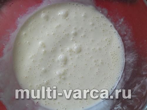 Ледачий пиріг із сиром і ягодами