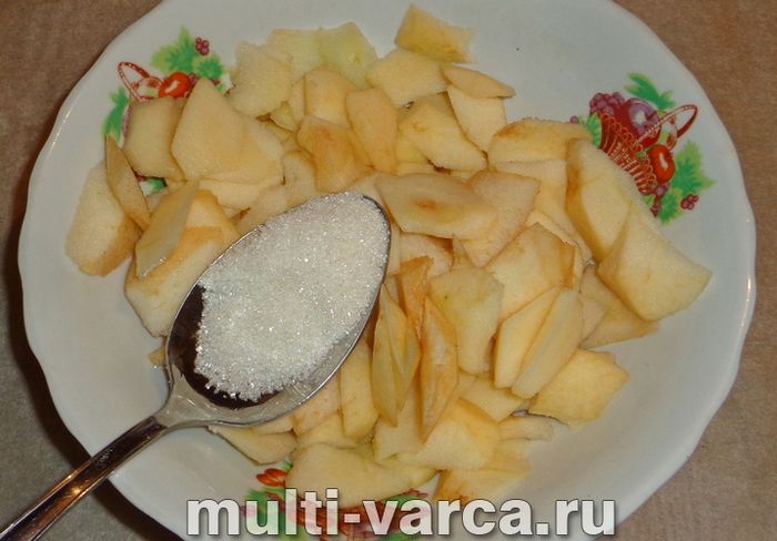 Листковий пиріг із яблуками в мультиварці