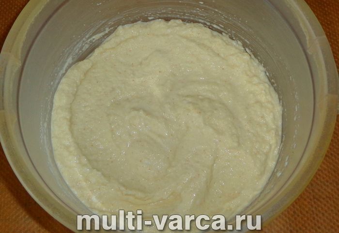 Манник із бананом у мультиварці