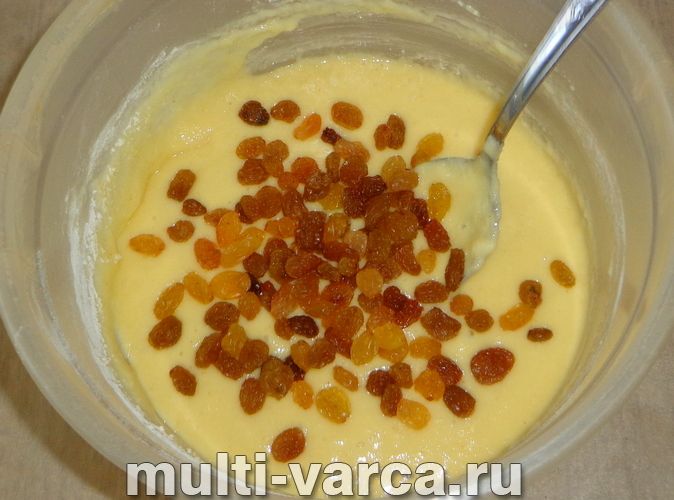 Манник із родзинками в мультиварці