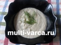 Млинці з сиром і курагою в мультиварці