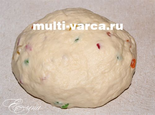 Паска з сиром і цукатами в мультиварці