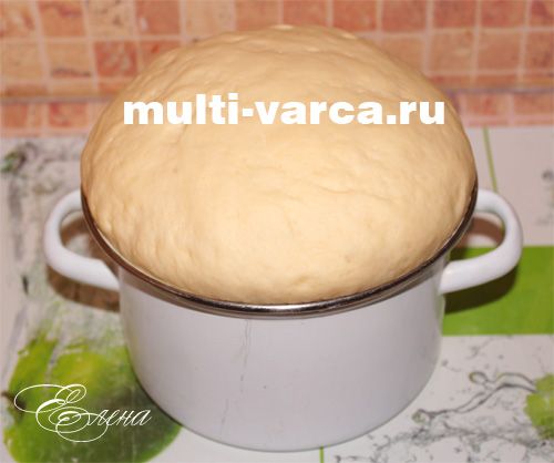 Паска з сиром і цукатами в мультиварці