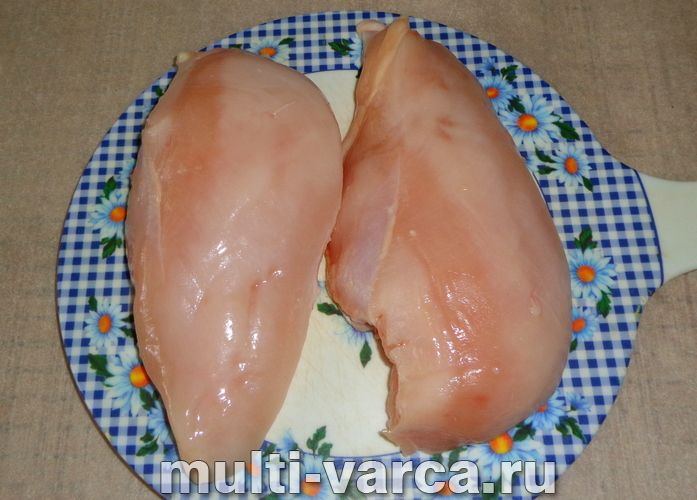 Пастрома з курячої грудки в мультиварці