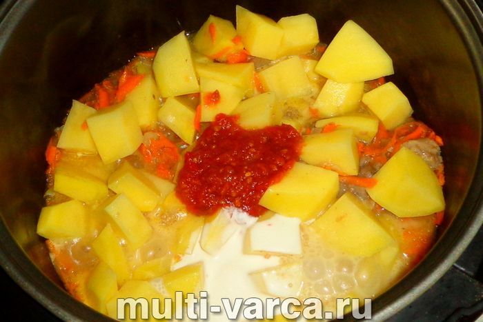 Печеня з тушонкою в мультиварці