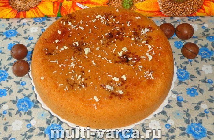 Пиріг із замороженою полуницею в мультиварці