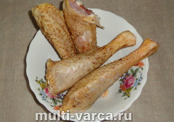 Плов із курячими ніжками в мультиварці