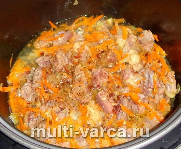 Рис із підливою в мультиварці