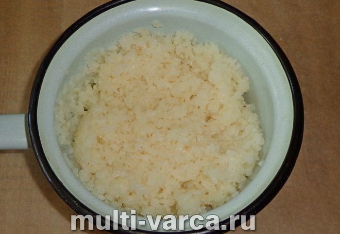 Рисова запіканка з кисломолочним сиром у мультиварці