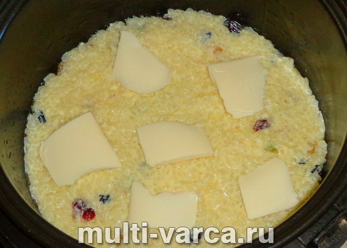Рисова запіканка з кисломолочним сиром у мультиварці