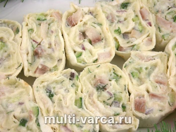 Рулети з лаваша з картопляним пюре і оселедцем