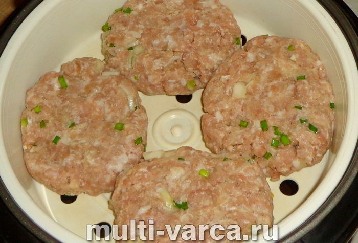Шніцель на пару в мультиварці