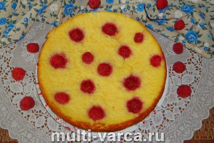 Сирна запіканка з малиною в мультиварці