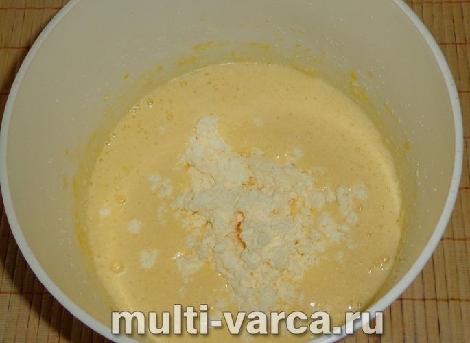 Сирний бісквіт у мультиварці