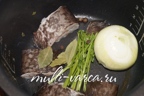 Смачна юшка із сома в мультиварці, покроковий рецепт із фото