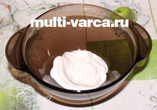 Смажені пельмені зі сметаною в мультиварці