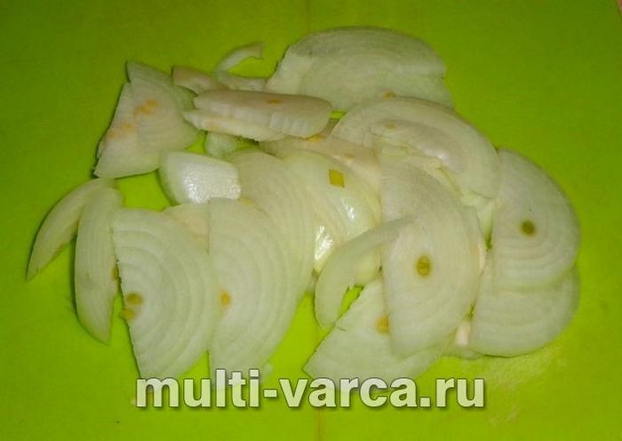 Солянка з куркою в мультиварці
