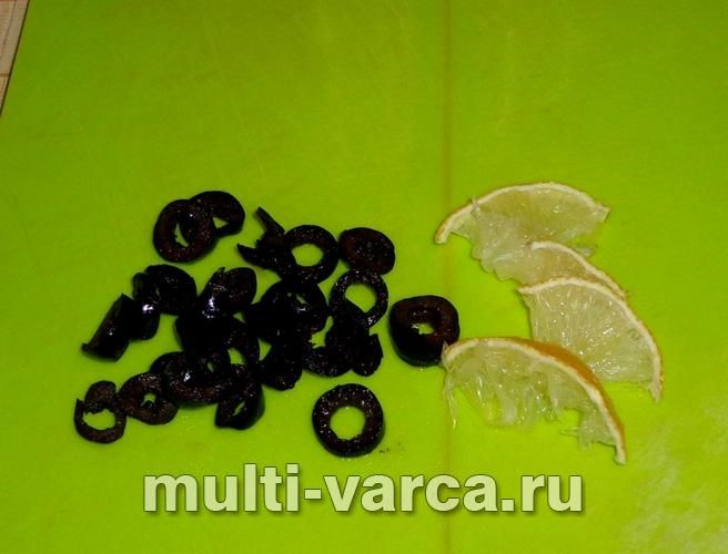 Солянка з куркою в мультиварці