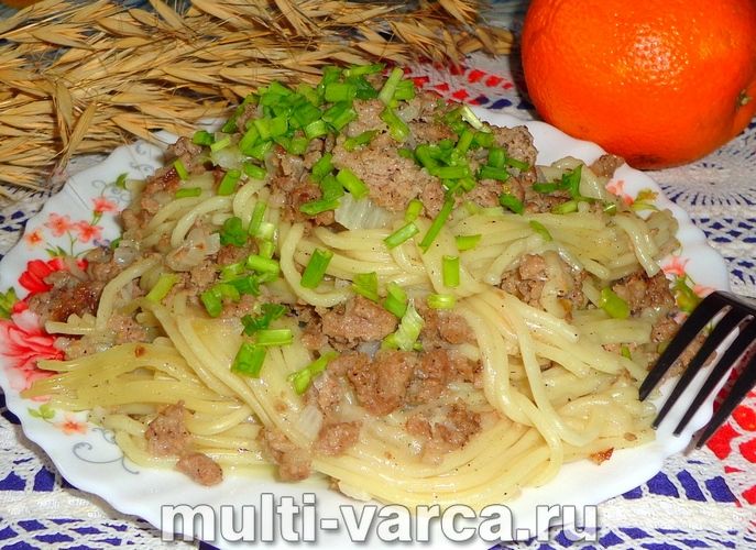 Спагеті з фаршем у мультиварці