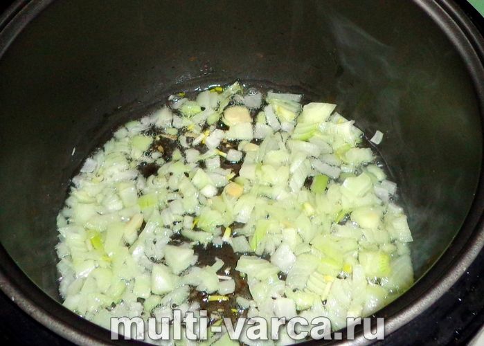 Спагеті з фаршем у мультиварці