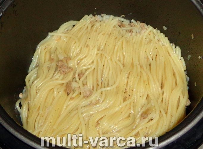 Спагеті з фаршем у мультиварці