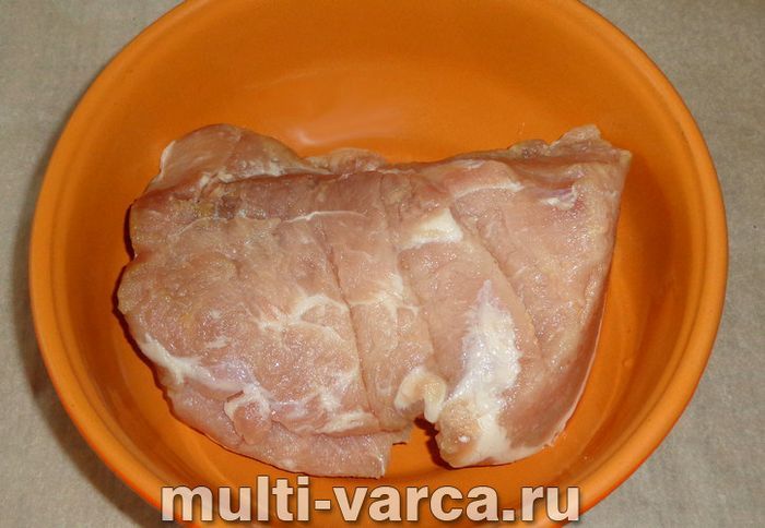 Свиняча вирізка в мультиварці