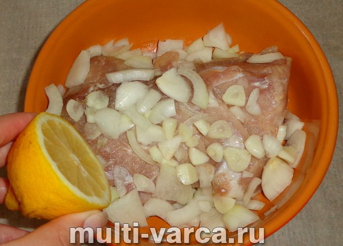 Свиняча вирізка в мультиварці