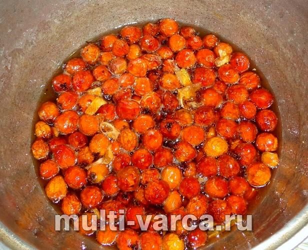 Варення з цілих плодів глоду