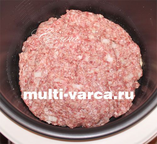 Запіканка з фаршем у мультиварці