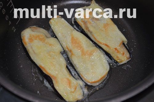 Баклажани в омлеті