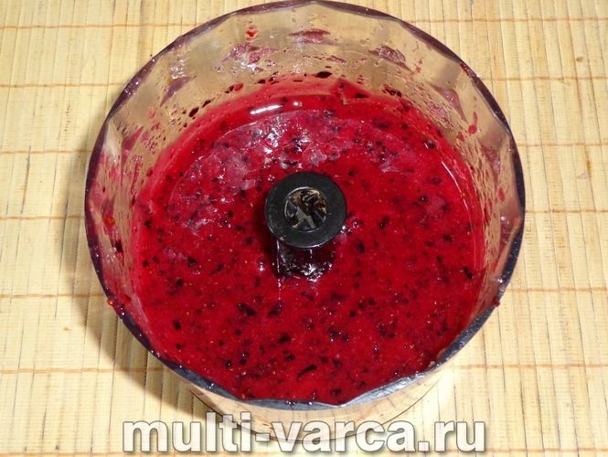 Чорна смородина з цукром без варіння на зиму