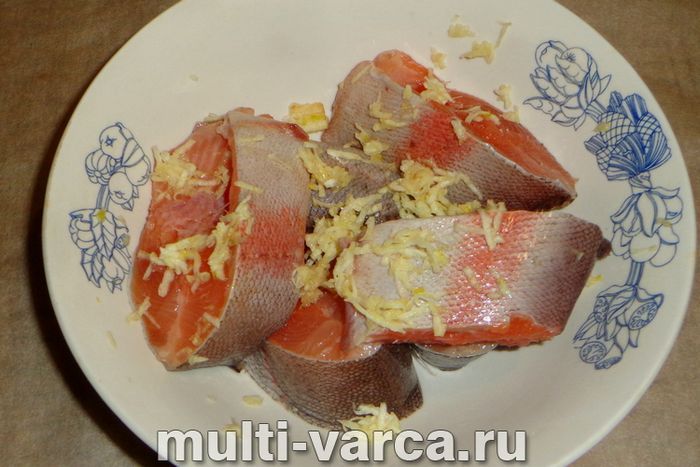 Форель у фользі в мультиварці