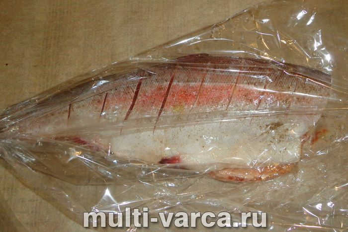 Форель запечена з картоплею
