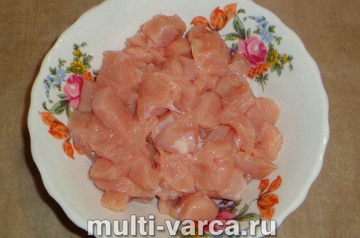 Грудка індички з овочами в мультиварці