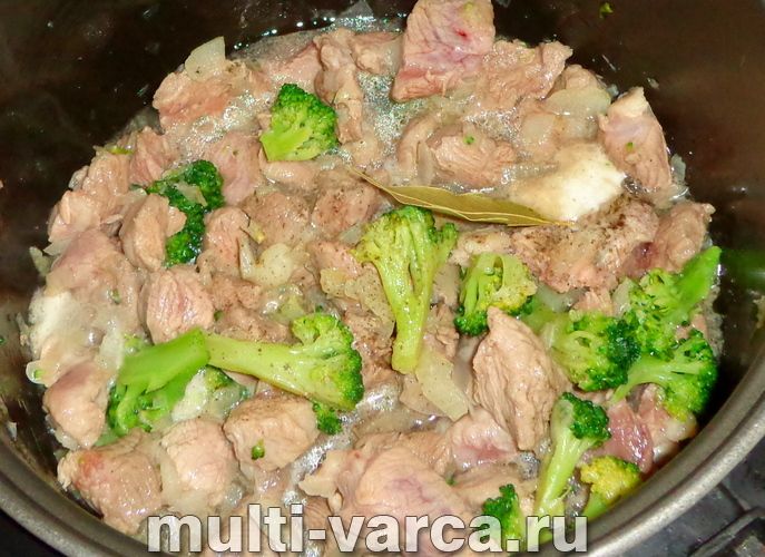 Індичка з броколі в мультиварці