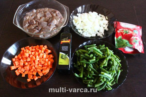 Яловича печінка, тушкована з овочами