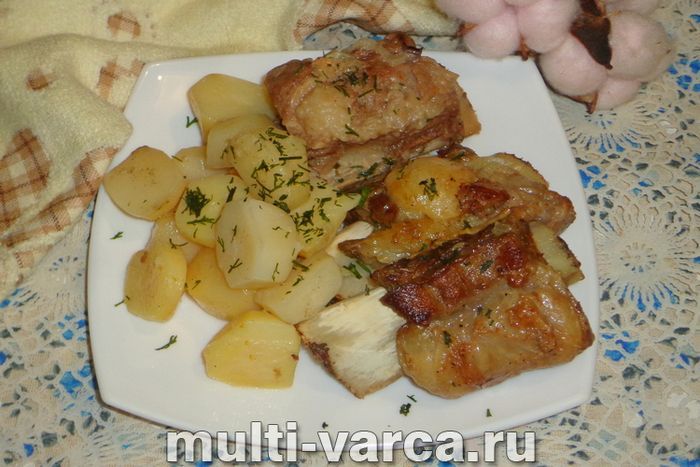 Яловичі ребра з картоплею в мультиварці