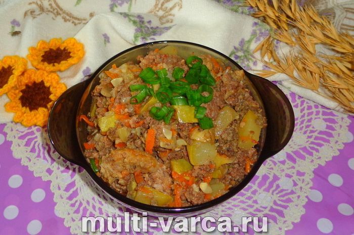 Кабачки з фаршем у мультиварці