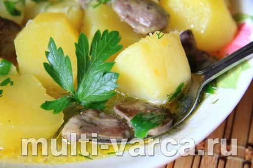 Картопля, тушкована з курячими сердечками