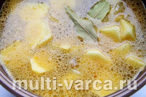 Картопля, тушкована з курячими сердечками
