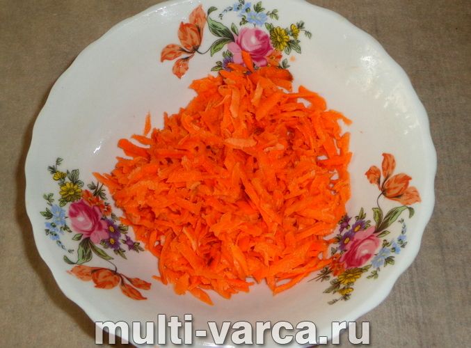 Картопля з огірками в мультиварці