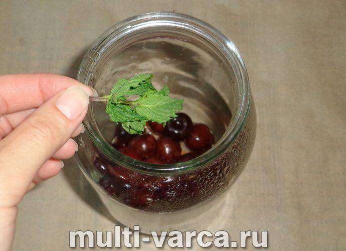 Компот із черешні з м