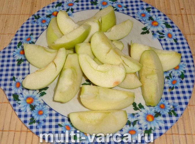 Компот із яблук і смородини на зиму