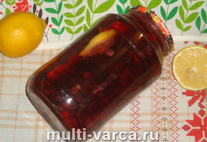 Компот з ірги на зиму