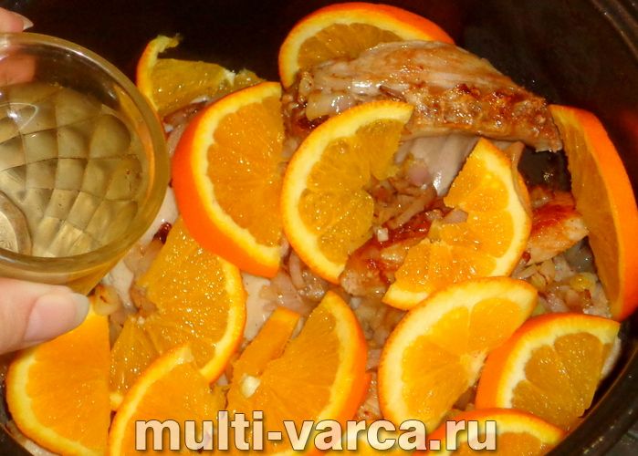 Кролик з апельсинами в мультиварці