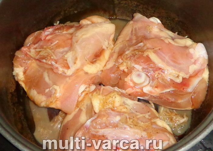 Курячі стегна в соєвому соусі в мультиварці