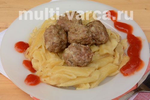 Макарони з тефтелями в мультиварці