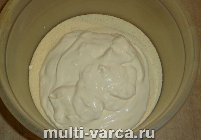 Манник зі згущеним молоком у мультиварці